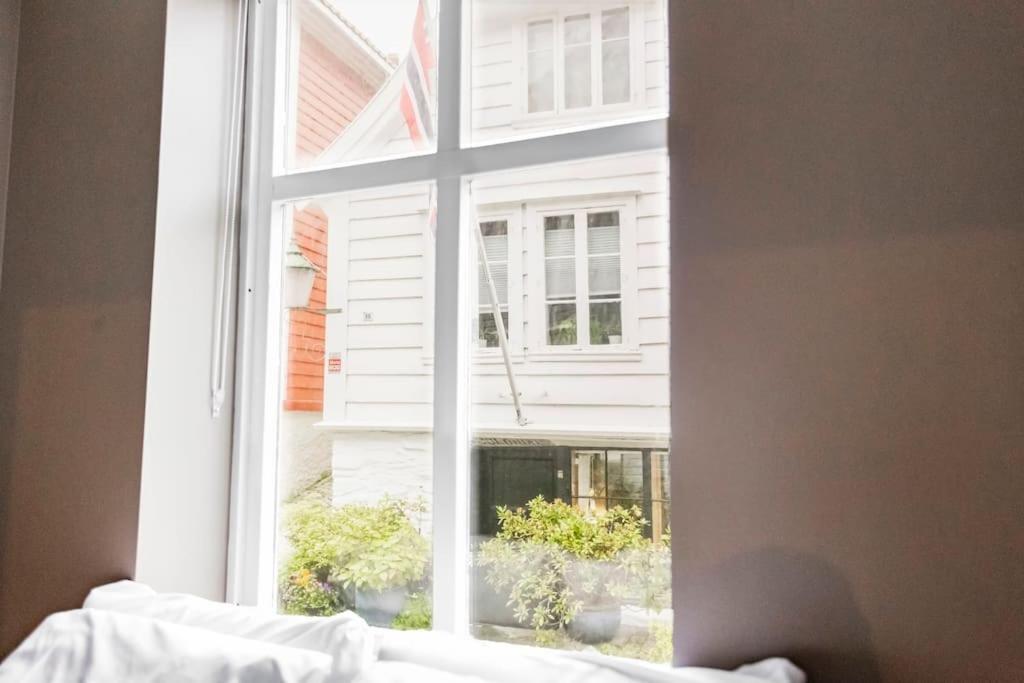 New! Modern Apartment In Historic Area Of Bergen! Εξωτερικό φωτογραφία
