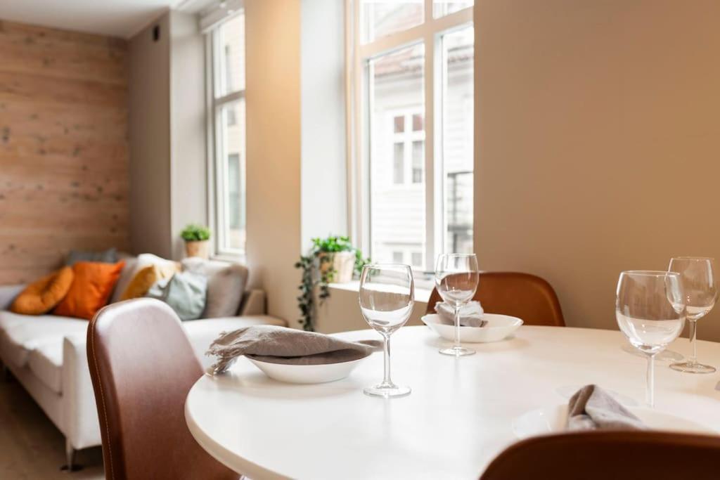New! Modern Apartment In Historic Area Of Bergen! Εξωτερικό φωτογραφία